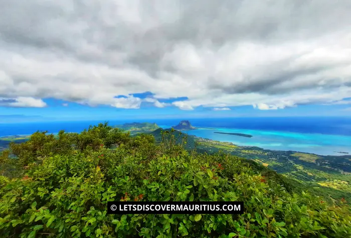 Piton De La Petite Rivière Noire